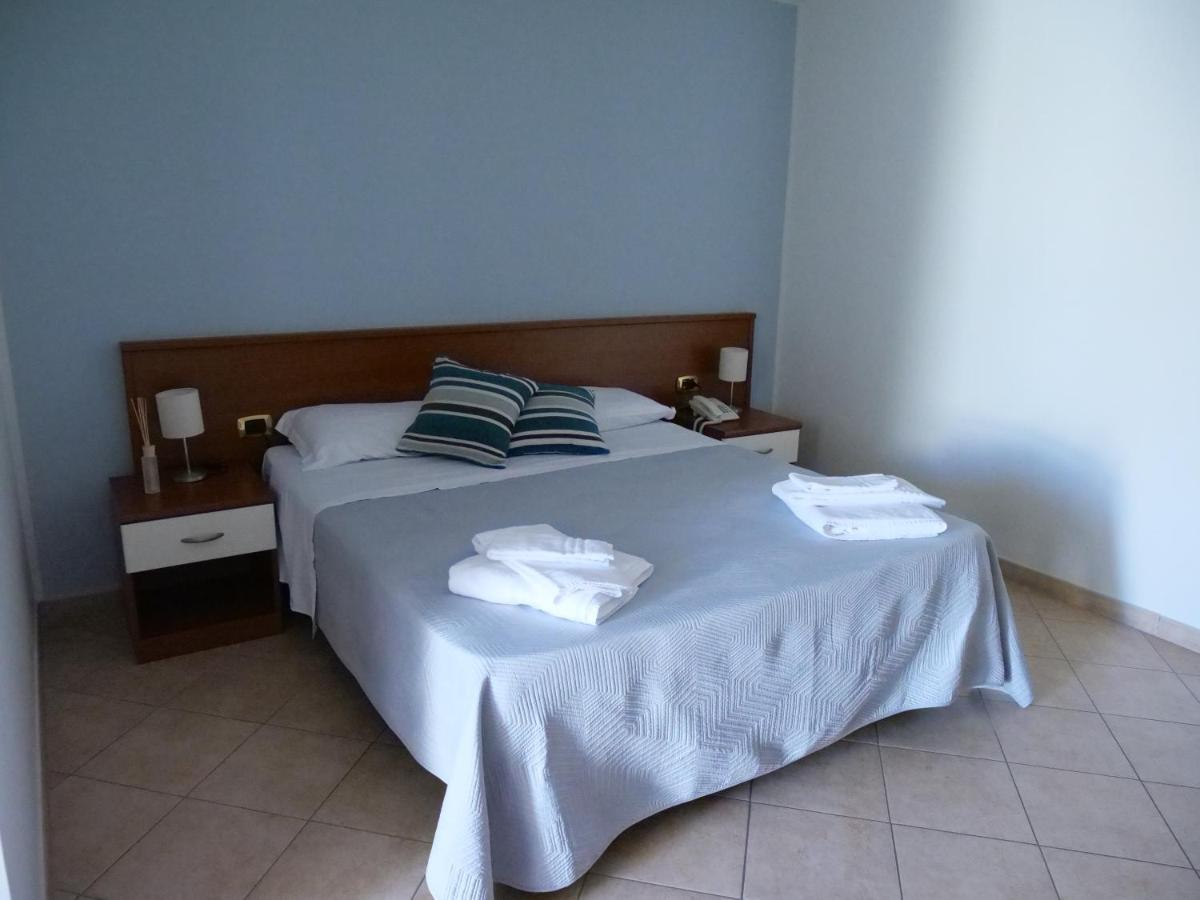 Grand Hostel Calabria Pietrapaola Exterior photo