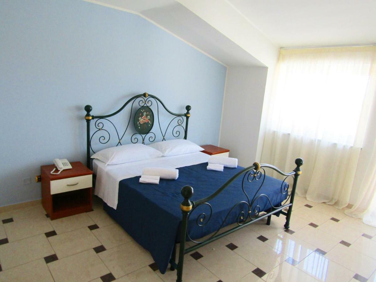 Grand Hostel Calabria Pietrapaola Exterior photo
