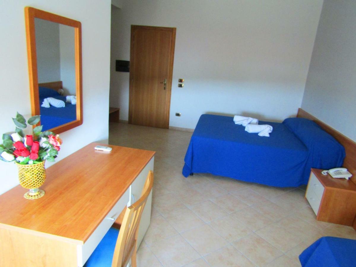 Grand Hostel Calabria Pietrapaola Exterior photo